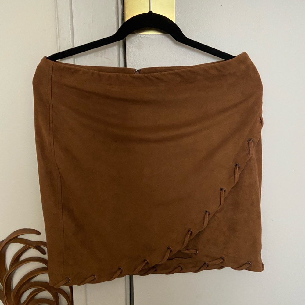 Express Suede Skirt